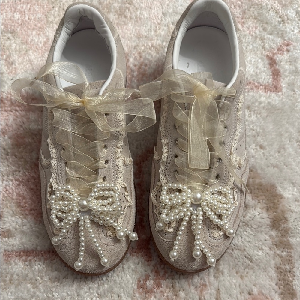 Elegant Cream Lace Sneakers with Pearl Detailing